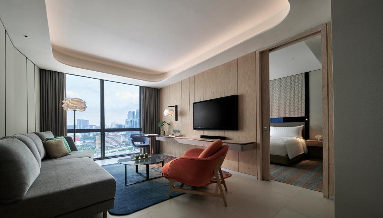 อมารี กัวลาลัมเปอร์ Hotel ภายนอก รูปภาพ A suite at the hotel